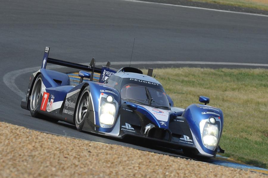  Peugeot 908 HYbrid4 Prepares For Le Mans 2011 года  (фото 4 из 4)